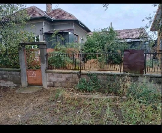 Къща в с. Хайредин, Област Враца - 150 кв.м за 51 €/кв.м - Снимка #1