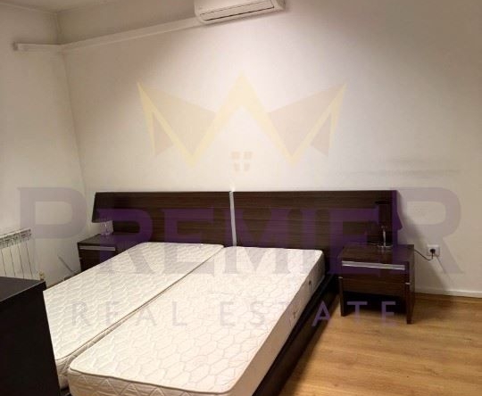 Тристаен апартамент в София, Гоце Делчев - 129 кв.м за 2907 €/кв.м - Снимка #1