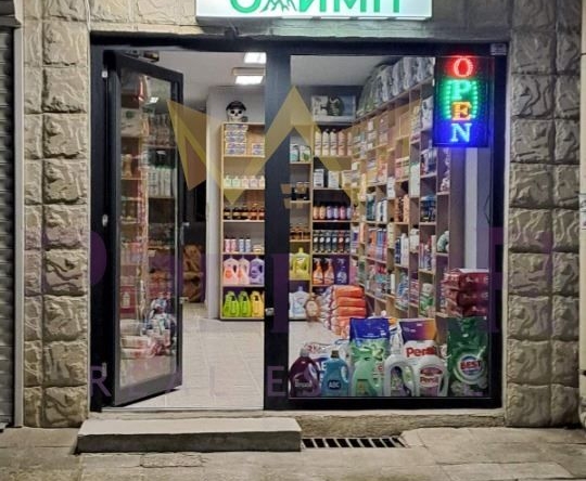Дава се под наем Магазин в Варна, Спортна зала - 38 кв.м за 357 € - Снимка #1