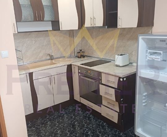 Дава се под наем Двустаен апартамент в Варна, Лятно кино Тракия - 60 кв.м за 408 € - Снимка #1