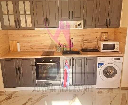 Дава се под наем Двустаен апартамент в Варна, Възраждане 3 - 52 кв.м за 425 € - Снимка #1