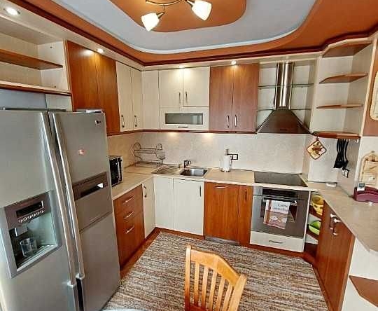 Дава се под наем Двустаен апартамент в Варна, Трошево - 103 кв.м за 700 € - Снимка #1