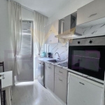 Дава се под наем Тристаен апартамент в Варна, Окръжна болница - 90 кв.м за 714 € - Снимка #1