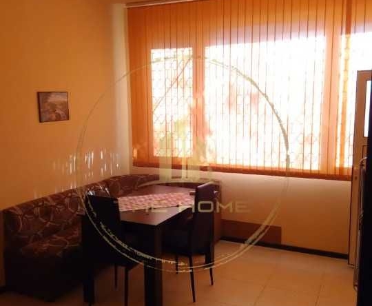 Дава се под наем Двустаен апартамент в Варна, Базар Левски - 53 кв.м за 300 € - Снимка #1