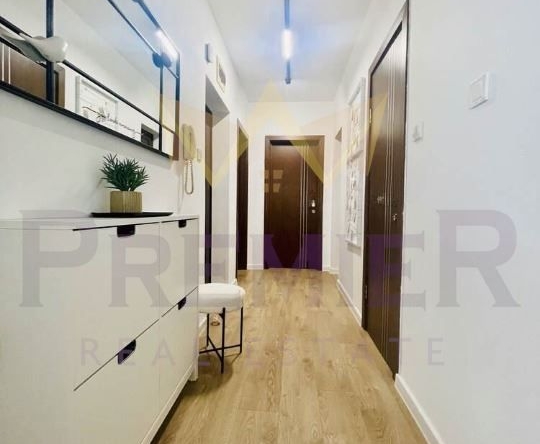 Тристаен апартамент в Бургас, Възраждане - 101 кв.м за 2575 €/кв.м - Снимка #1