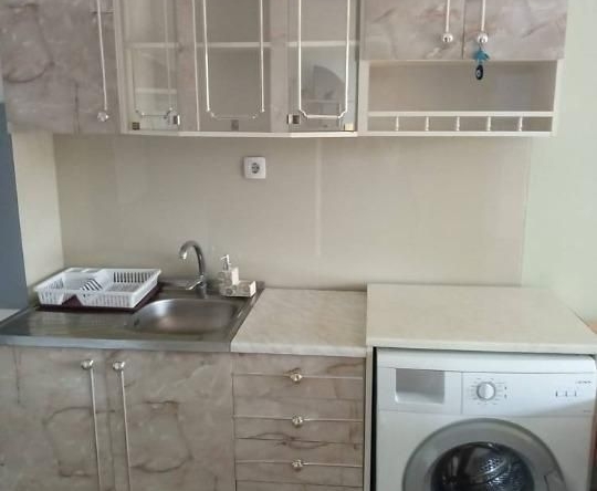 Дава се под наем Двустаен апартамент в Пловдив, Център - 76 кв.м за 383 € - Снимка #1