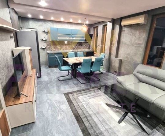 Двустаен апартамент в София, Център - 66 кв.м за 5137 €/кв.м - Снимка #1