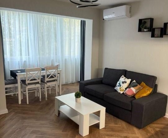 Дава се под наем Двустаен апартамент в Пловдив, Център - 55 кв.м за 600 € - Снимка #1