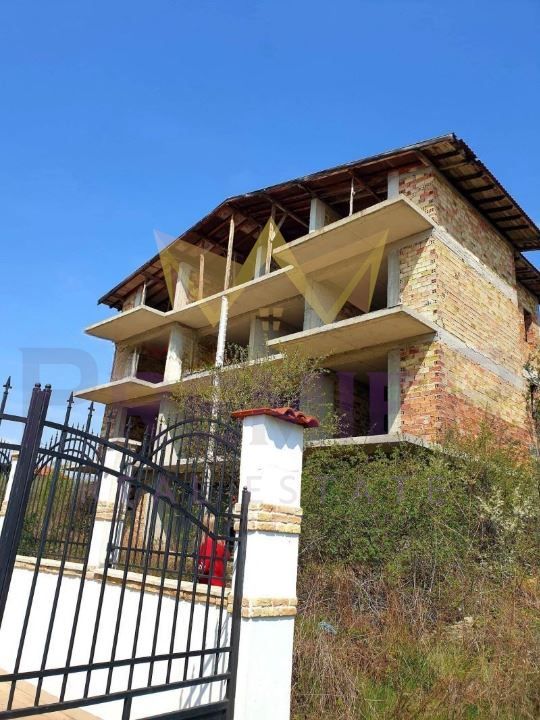 Къща в Свети Влас - 607 кв.м за 176 €/кв.м - Снимка #1