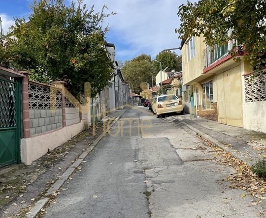Етаж от къща в Варна, Трошево - 30 кв.м за 765 €/кв.м - Снимка #1