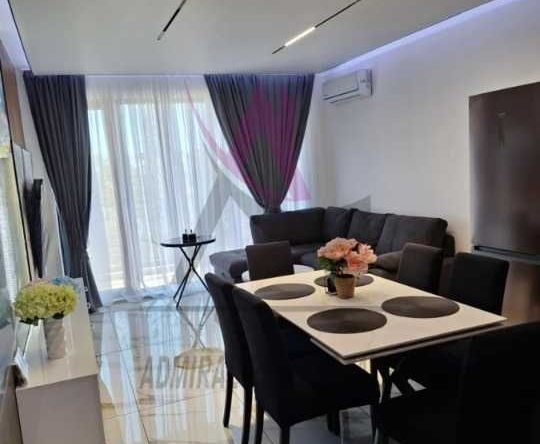 Дава се под наем Тристаен апартамент в Варна, м-т Траката - 87 кв.м за 797.64 € - Снимка #1