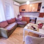 Дава се под наем Двустаен апартамент в Варна, Бриз - 45 кв.м за 216.75 € - Снимка #1