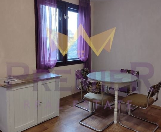 Дава се под наем Двустаен апартамент в Варна, Колхозен пазар - 50 кв.м за 244.8 € - Снимка #1