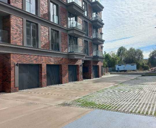 Дава се под наем Двустаен апартамент в София, Малинова долина - 65 кв.м за 612 € - Снимка #1