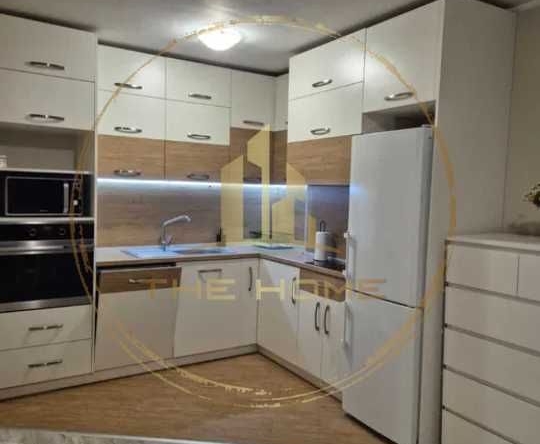 Дава се под наем Двустаен апартамент в Варна, Колхозен пазар - 53 кв.м за 483.48 € - Снимка #1