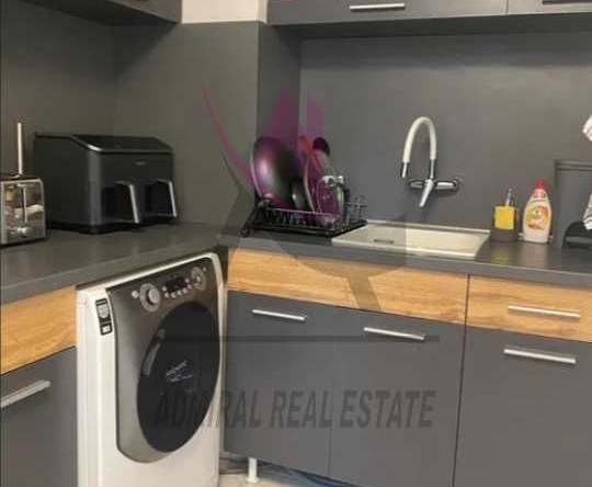 Дава се под наем Тристаен апартамент в Варна, ВИНС - 75 кв.м за 562 € - Снимка #1