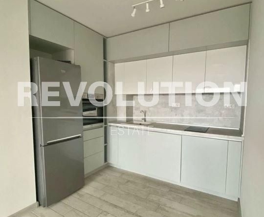 Дава се под наем Двустаен апартамент в Варна, Бриз - 70 кв.м за 997.05 € - Снимка #1