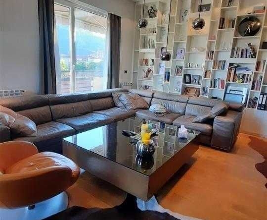 Дава се под наем Двустаен апартамент в София, Зона Б-5 - 67 кв.м за 663 € - Снимка #1