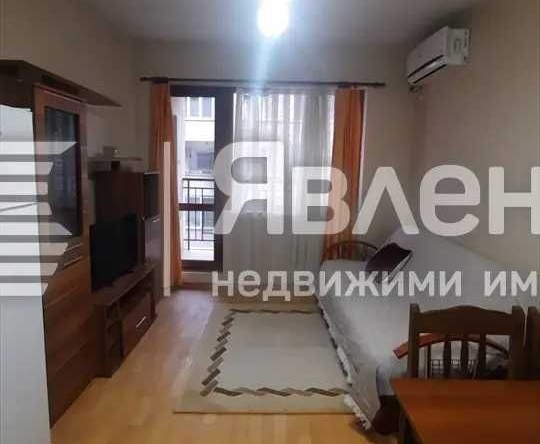 Дава се под наем Двустаен апартамент в София, Център - 60 кв.м за 460 € - Снимка #1