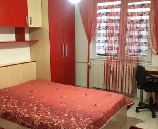 Дава се под наем Едностаен апартамент в Пловдив, Изгрев - 45 кв.м за 255 € - Снимка #1