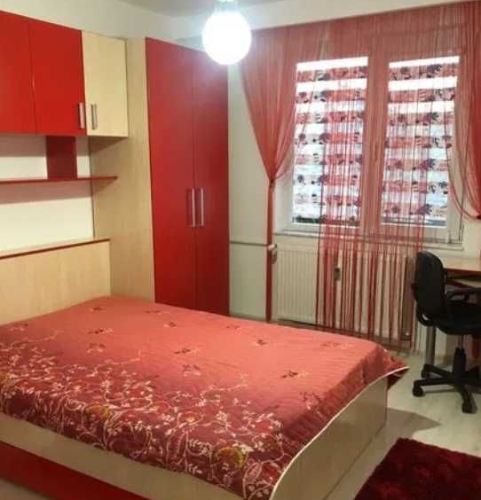 Дава се под наем Едностаен апартамент в Пловдив, Изгрев - 45 кв.м за 255 € - Снимка #1