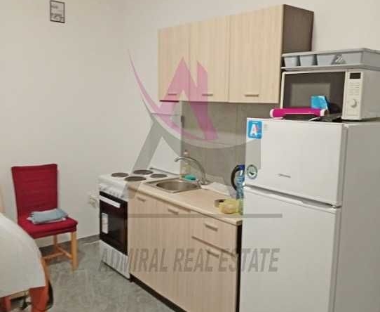 Дава се под наем Тристаен апартамент в Варна, ЖП Гара - 80 кв.м за 511 € - Снимка #1