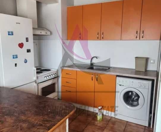 Дава се под наем Тристаен апартамент в Варна, Цветен квартал - 80 кв.м за 420 € - Снимка #1