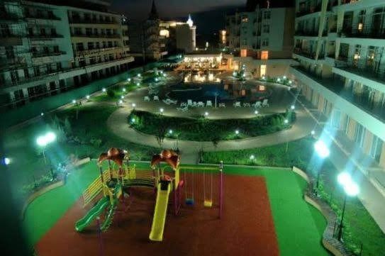 Дава се под наем Едностаен апартамент в к.к. Слънчев бряг - 48 кв.м за 1994.61 € - Снимка #1