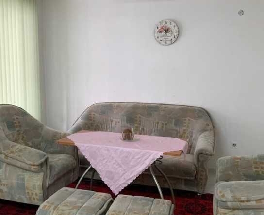 Дава се под наем Четиристаен апартамент в Пловдив, Център - 94 кв.м за 204 € - Снимка #1