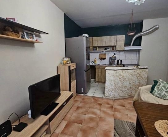 Дава се под наем Двустаен апартамент в София, Дианабад - 44 кв.м за 460 € - Снимка #1