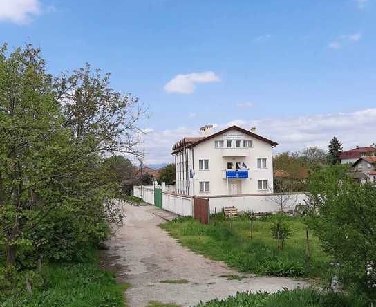 Промишлена сграда в София, Враждебна - 1000 кв.м за 1600 €/кв.м - Снимка #1