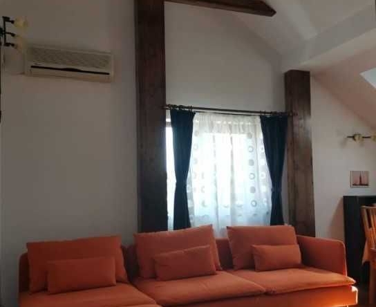 Дава се под наем Тристаен апартамент в Пловдив, Изгрев - 81 кв.м за 341.7 € - Снимка #1