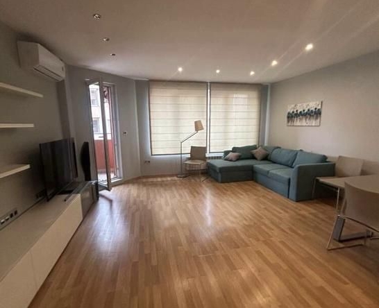 Дава се под наем Тристаен апартамент в София, Студентски град - 106 кв.м за 1000 € - Снимка #1