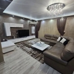 Дава се под наем Тристаен апартамент в Пловдив, Младежки Хълм - 100 кв.м за 800 € - Снимка #1