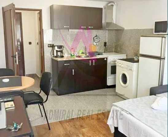 Дава се под наем Едностаен апартамент в Варна, Колхозен пазар - 35 кв.м за 275 € - Снимка #1