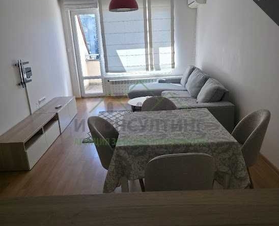Дава се под наем Тристаен апартамент в София, Люлин 10 - 105 кв.м за 648.21 € - Снимка #1