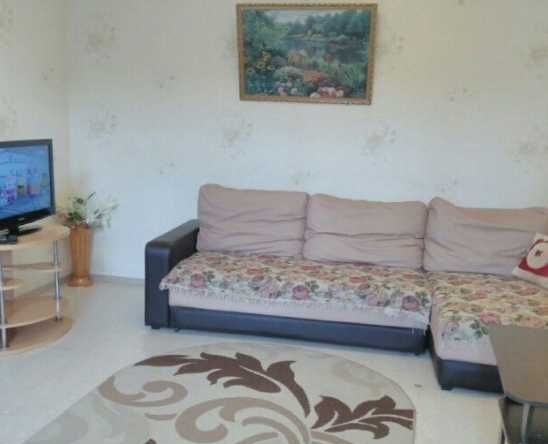 Дава се под наем Двустаен апартамент в Пловдив, Остромила - 65 кв.м за 270.3 € - Снимка #1