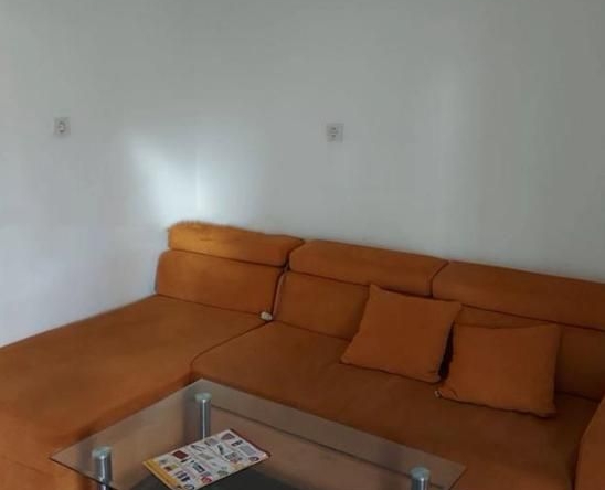 Дава се под наем Къща в София, Модерно предградие - 40 кв.м за 435 € - Снимка #1