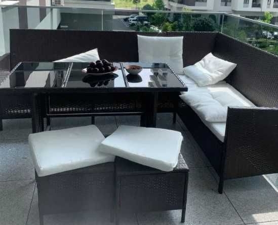 Дава се под наем Тристаен апартамент в Бургас, Център - 85 кв.м за 397.8 € - Снимка #1