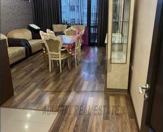 Дава се под наем Тристаен апартамент в Варна, Трошево - 115 кв.м за 700 € - Снимка #1