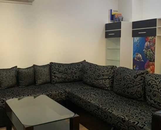 Дава се под наем Тристаен апартамент в Пловдив, Център - 76 кв.м за 224.4 € - Снимка #1