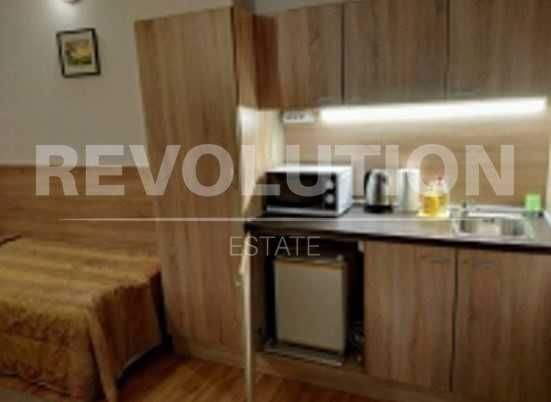 Дава се под наем Едностаен апартамент в Варна, Център - 40 кв.м за 214.2 € - Снимка #1