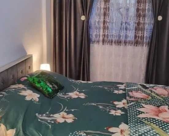 Дава се под наем Тристаен апартамент в Пловдив, Старият град - 88 кв.м за 372.3 € - Снимка #1