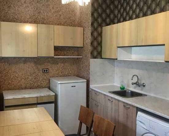 Дава се под наем Двустаен апартамент в София, Дървеница - 70 кв.м за 375 € - Снимка #1