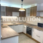 Дава се под наем Тристаен апартамент в Варна, Зимно кино Тракия - 75 кв.м за 698.19 € - Снимка #1