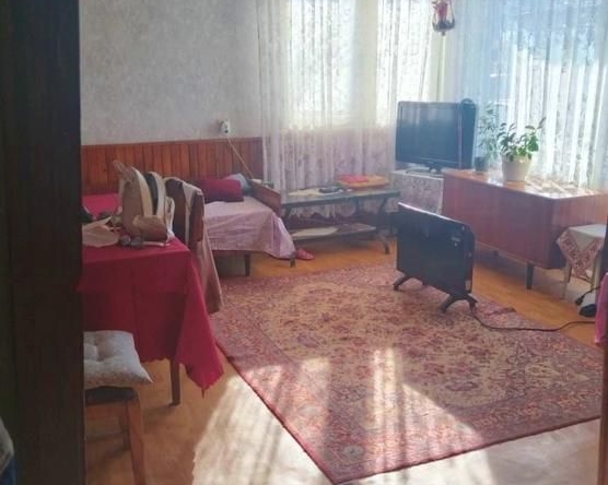 Етаж от къща в София, Модерно предградие - 100 кв.м за 638 €/кв.м - Снимка #1