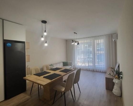 Дава се под наем Тристаен апартамент в София, Кръстова вада - 86 кв.м за 760 € - Снимка #1