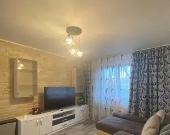 Дава се под наем Едностаен апартамент в Бургас, Сарафово - 42 кв.м за 168.3 € - Снимка #1