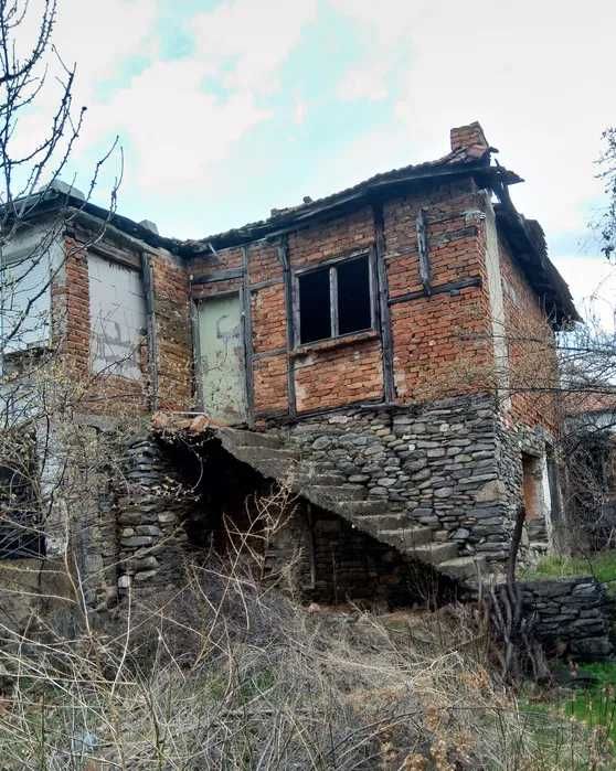 Къща в с. Първенец, Област Пловдив - 180 кв.м за 128 €/кв.м - Снимка #1