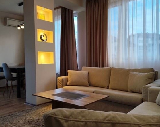 Дава се под наем Тристаен апартамент в София, Павлово - 90 кв.м за 816.51 € - Снимка #1